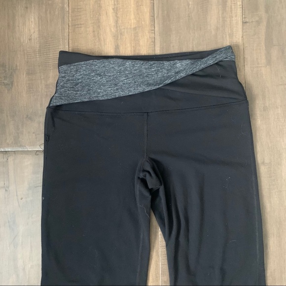 Lululemon groove flare pants - Picture 2 of 5